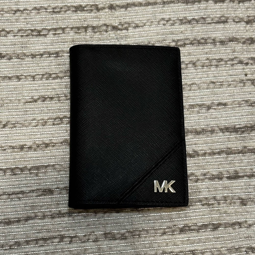 Michael Kors MK Black Leather Bifold Wallet Card Holder